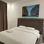 Luxurious Apartment *